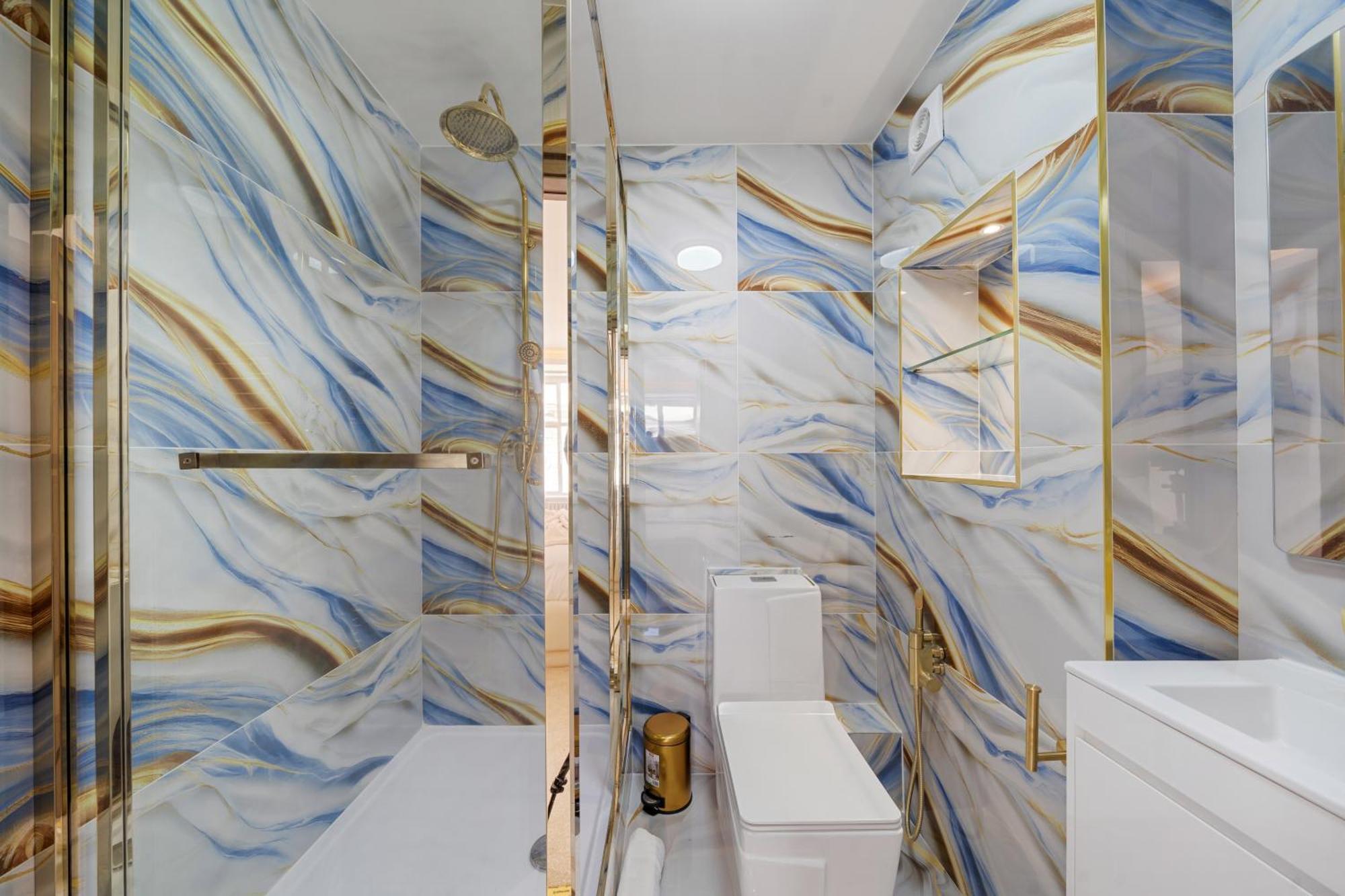 The Mayfair Collection Luxury Apartment