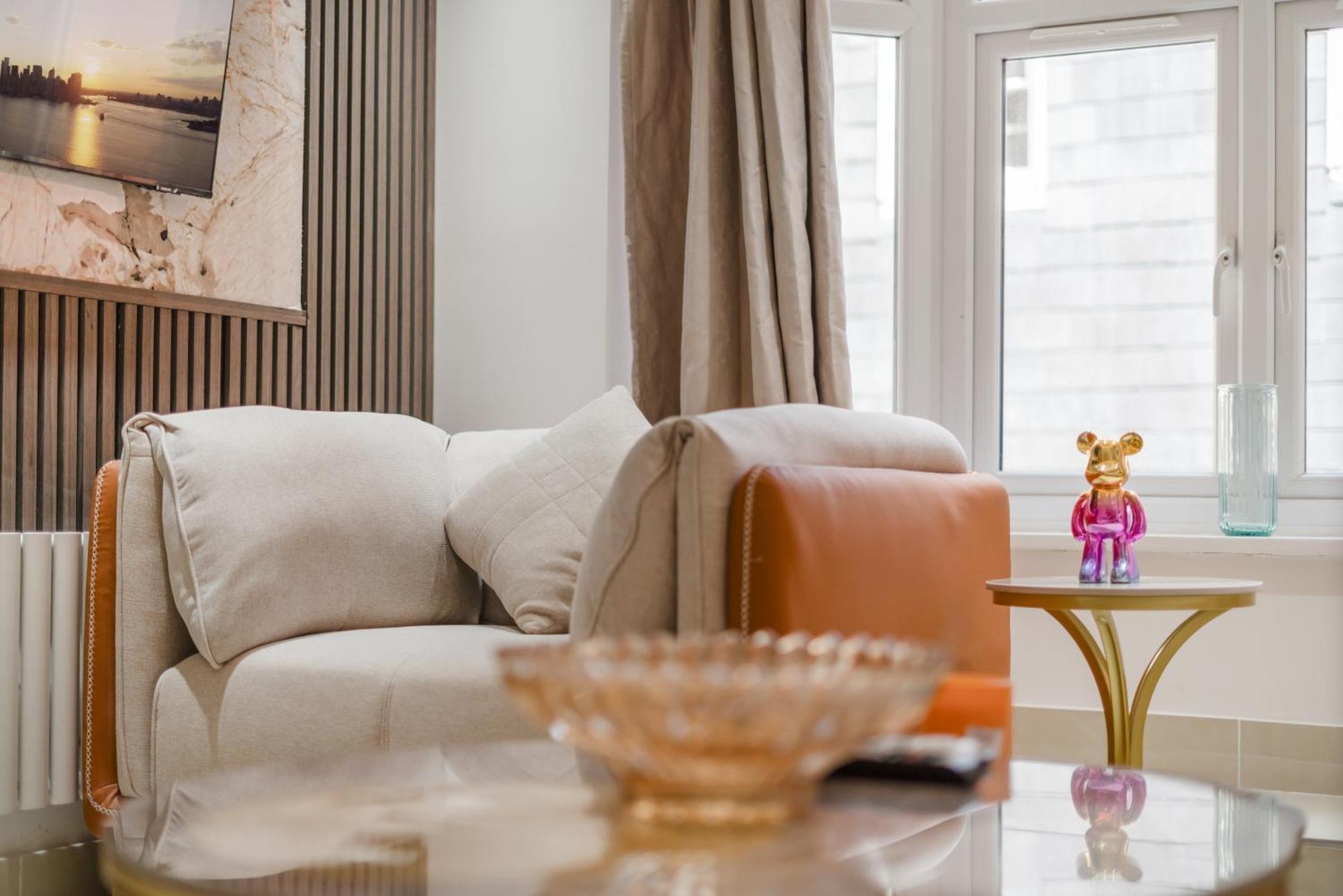 Apartment The Mayfair Collection Luxury