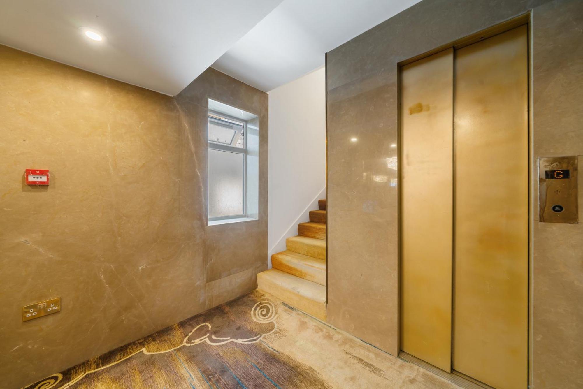 The Mayfair Collection Luxury *